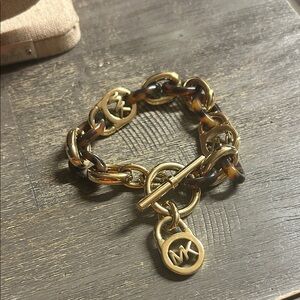 Michael Kors Gold & Tortoiseshell Link Charm Bracelet